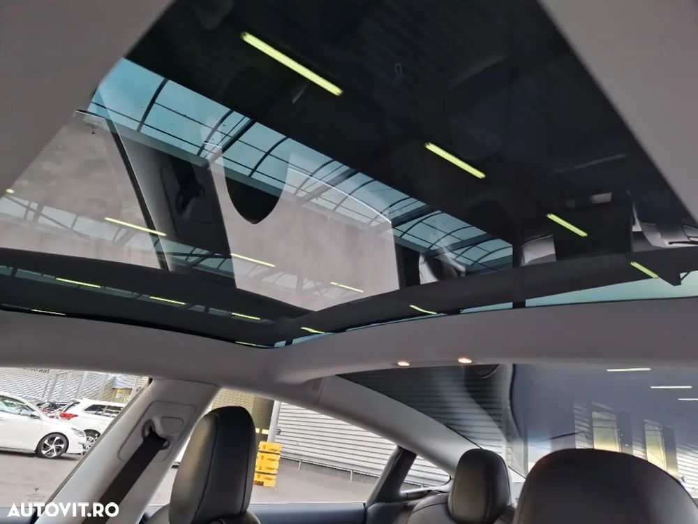 Tesla Model 3 Standard Reichweite Plus Hinterradantrieb - 10