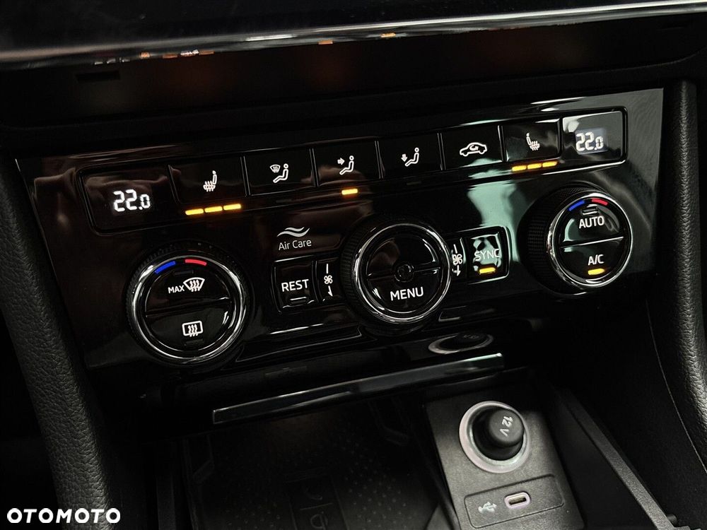 Skoda Superb 2.0 TDI SCR L&K DSG - 22