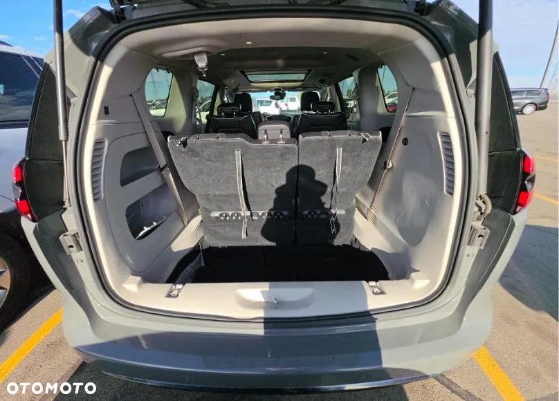 Chrysler Pacifica - 14