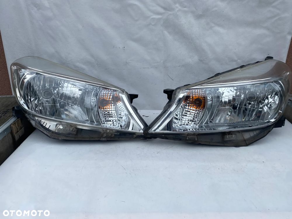 lampa yaris III przed liftem komplet eu całe - 2