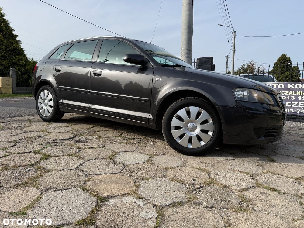 Audi A3 Sportback 1.6 FSI Ambition - 6