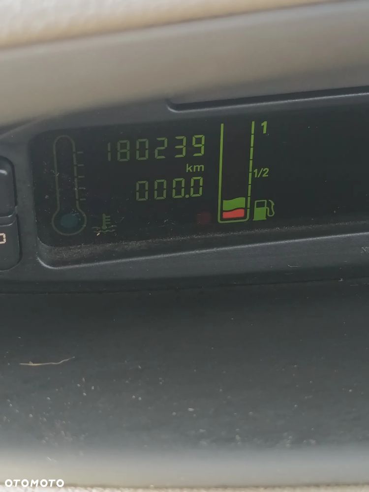 Citroën Xsara Picasso 1.8i SX Plus Top-Edition - 9