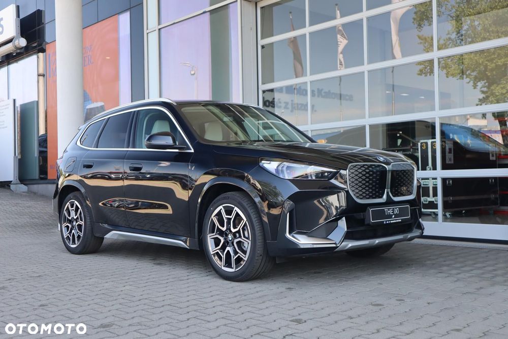 BMW iX1 eDrive20 66.5kWh xLine - 5