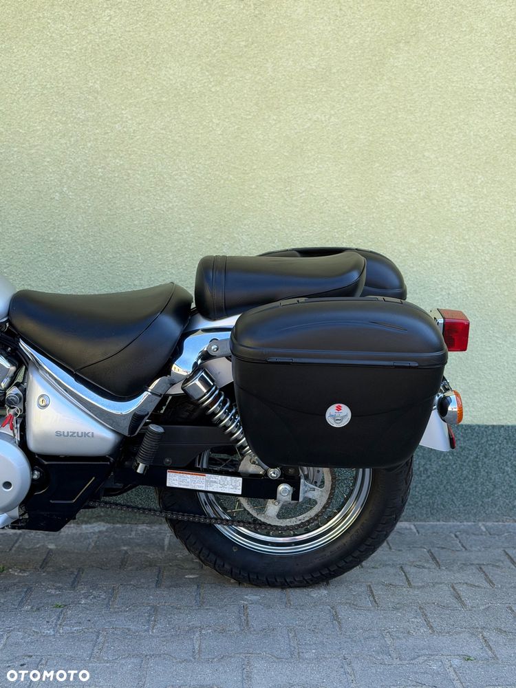 Suzuki Intruder - 24