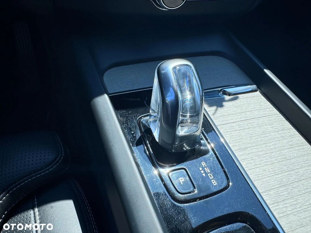 Volvo XC 60 - 31