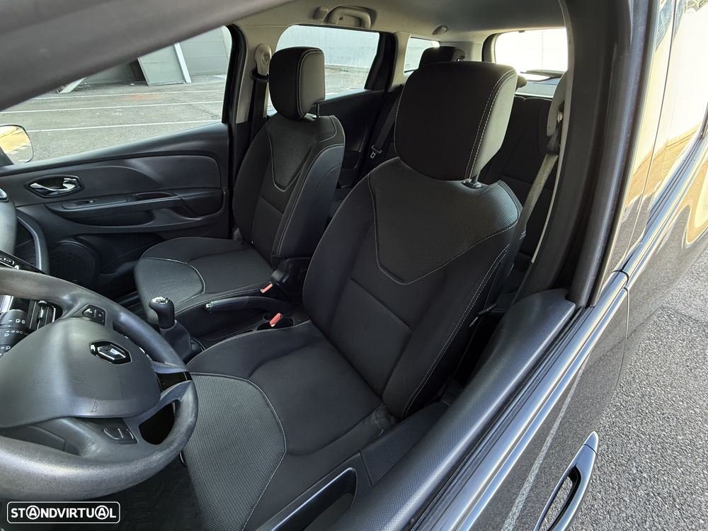 Renault Clio Sport Tourer - 13
