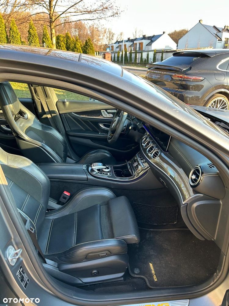 Mercedes-Benz Klasa E - 6