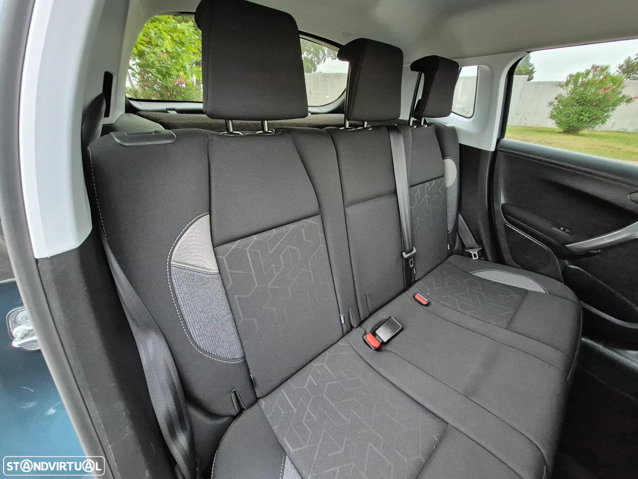 Peugeot 2008 1.2 PureTech Style - 17