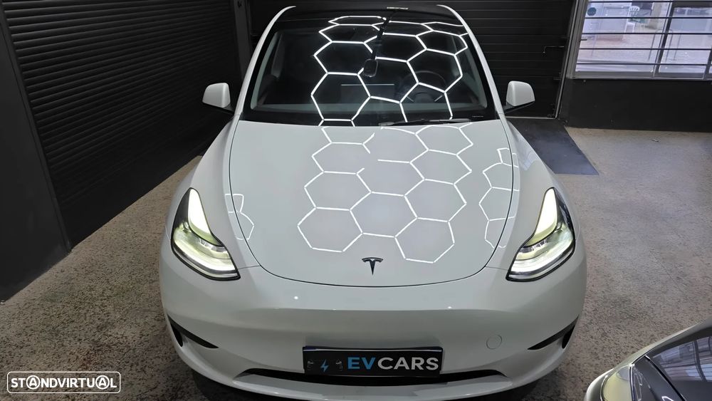 Tesla Model Y Standard - 3