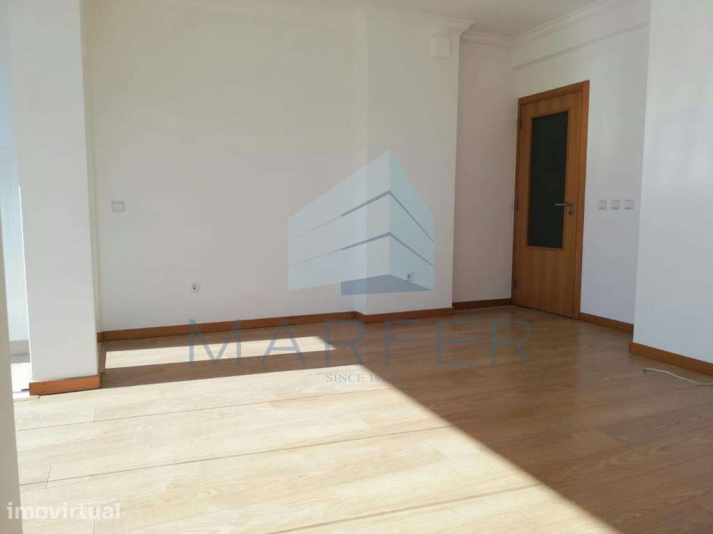 Apartamento T2 - Qta. Cedro - Grande imagem: 3/7