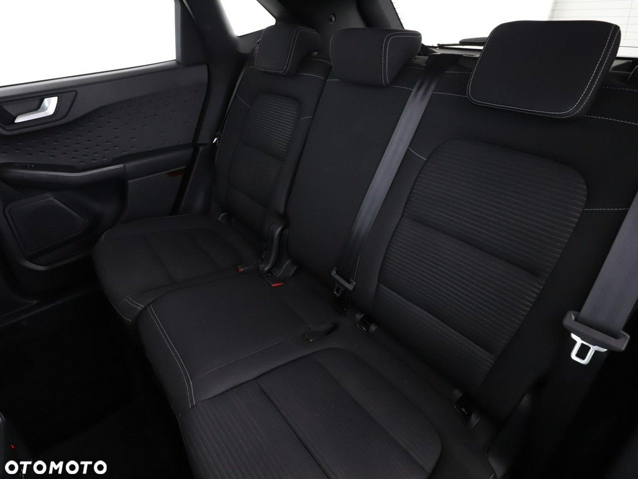 Ford Kuga 2.0 TDCi 2x4 Titanium - 17