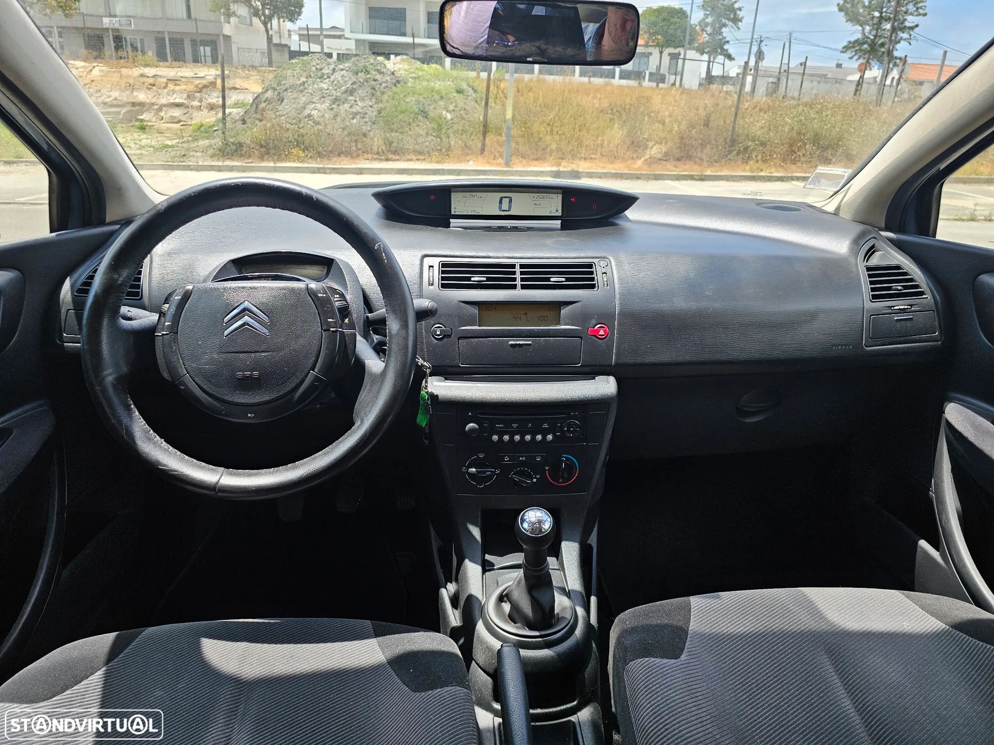 Citroën C4 1.6 HDi SX - 11