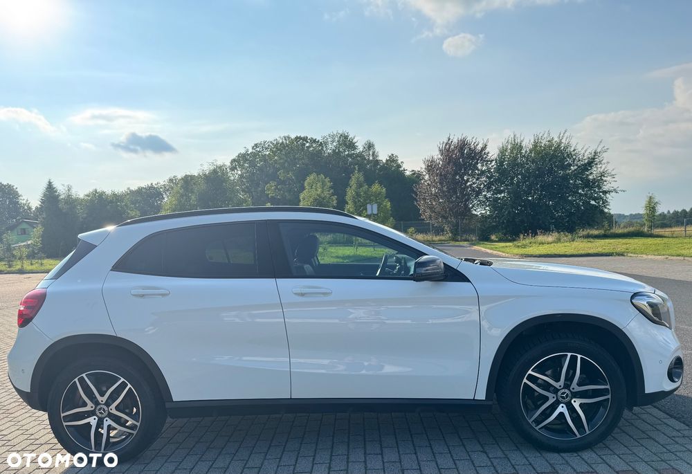 Mercedes-Benz Gla 2017 photo 4