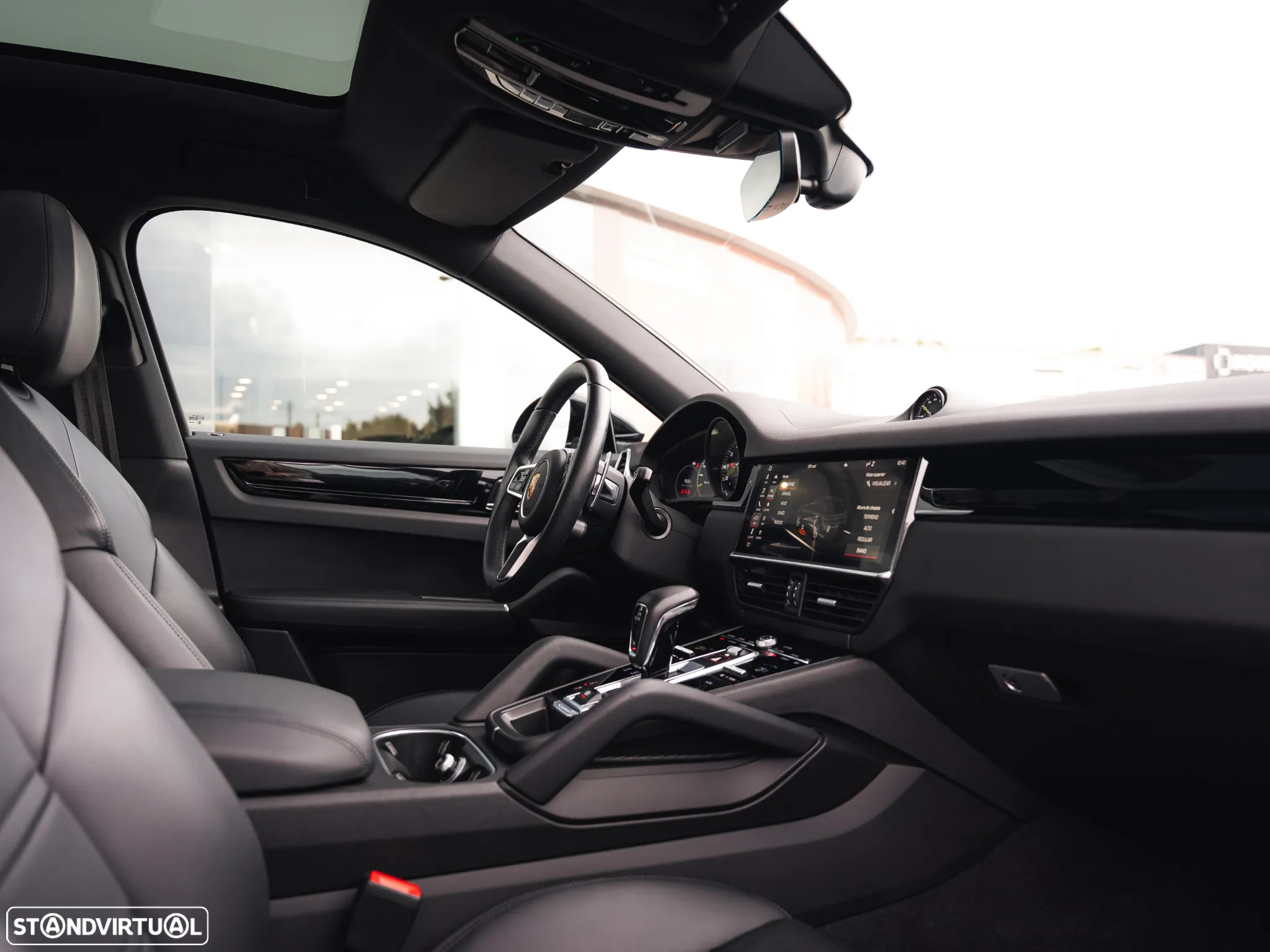 Porsche Cayenne Coupé E-Hybrid - 13