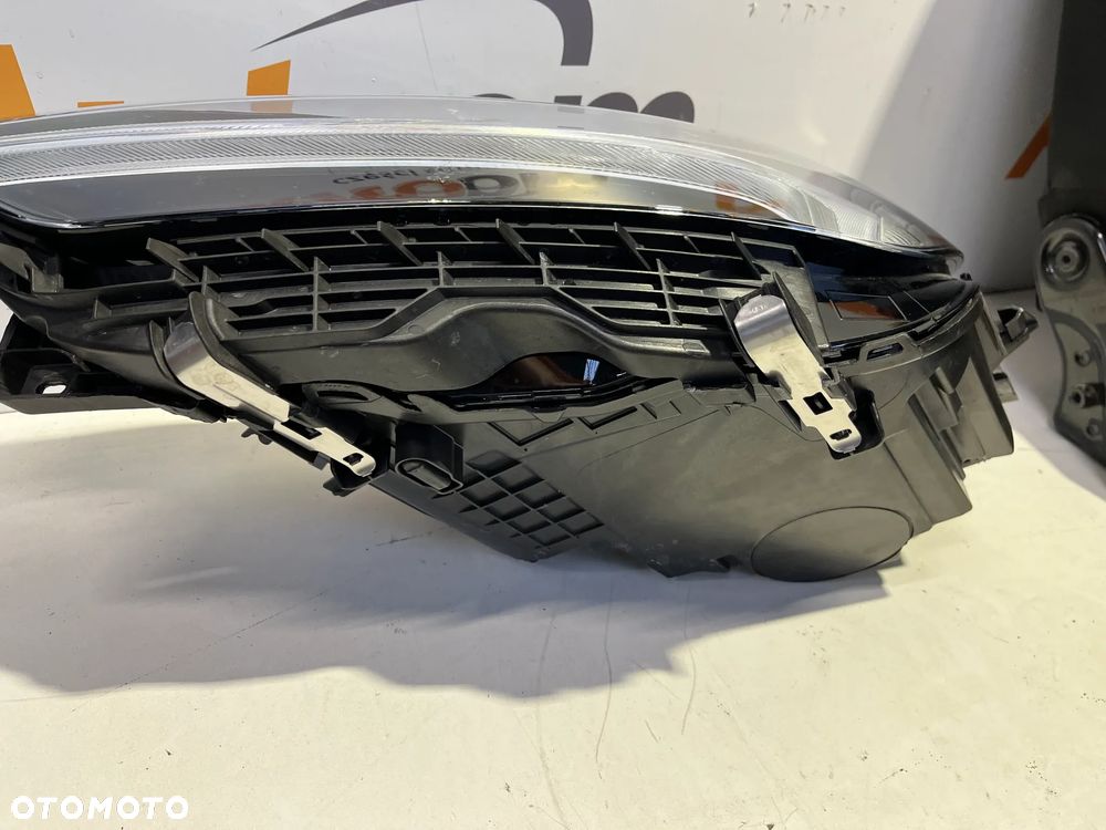 Volvo XC60 II lift MID LED lampa lewa Idealna 32420424 - 5