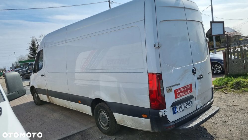 Mercedes-Benz Sprinter - 8
