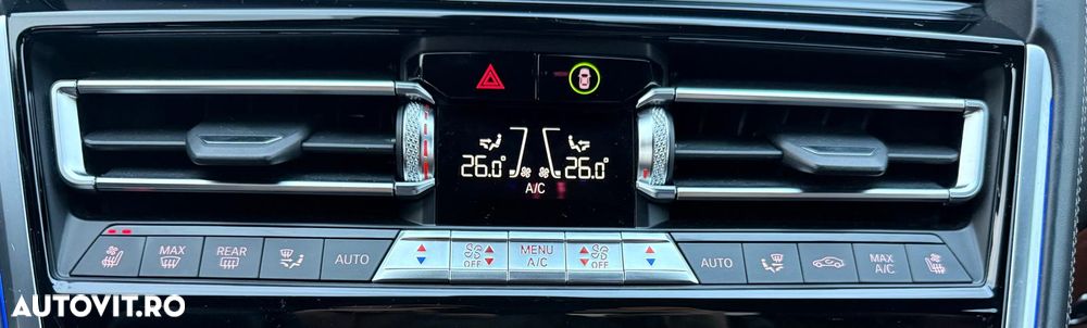 BMW Seria 8 - 22