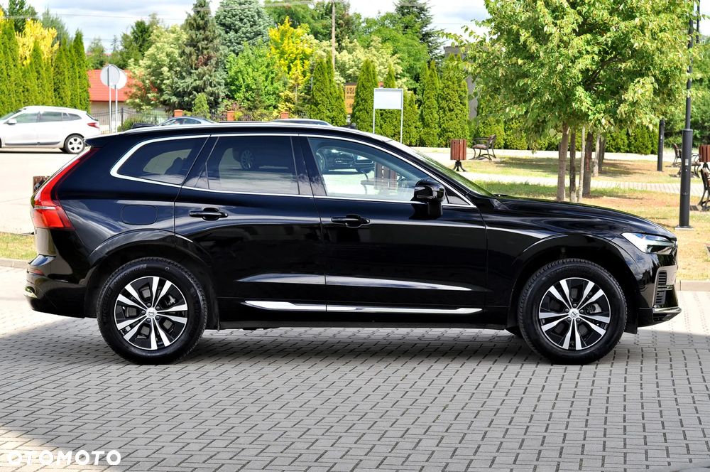 Volvo XC 60 T6 Plug-In Hybrid AWD Core - 10
