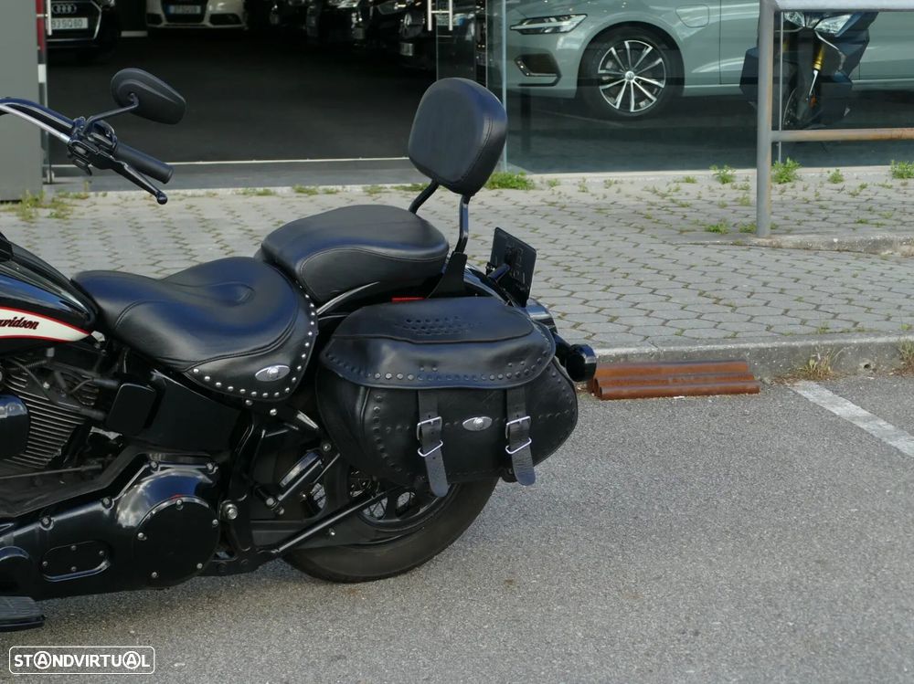 Harley-Davidson FLST - 17
