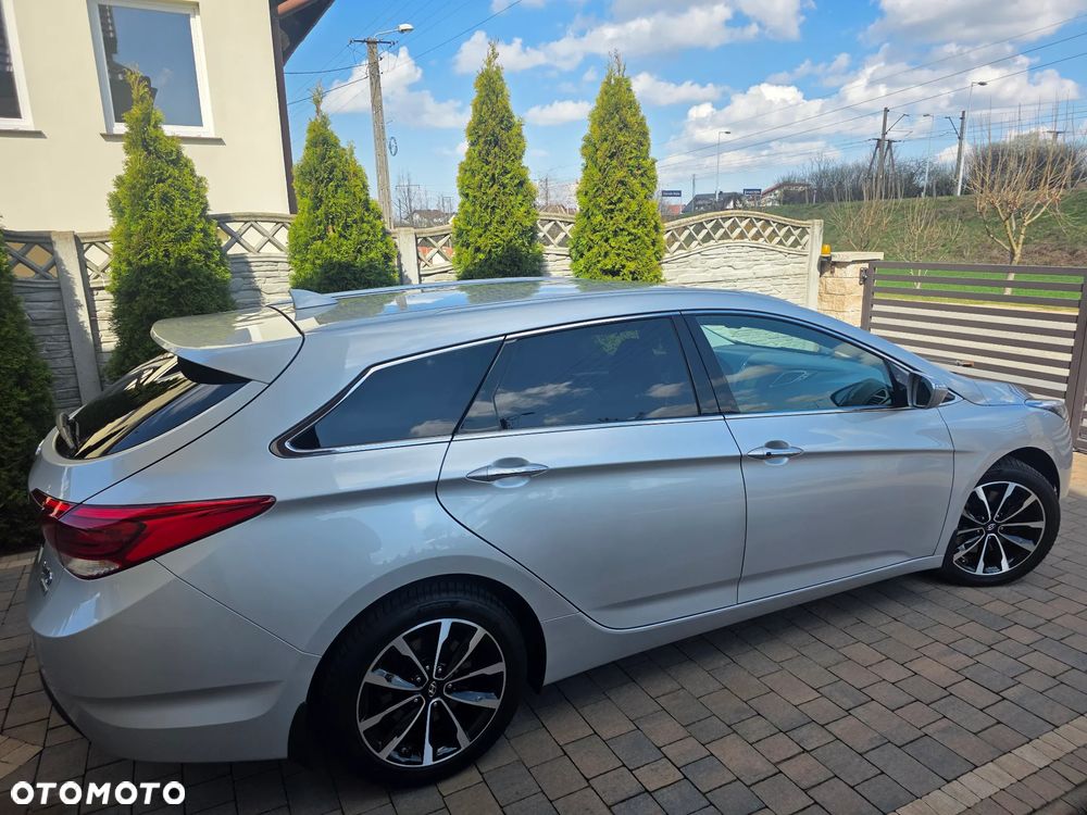 Hyundai i40 Kombi 1.7 CRDi DCT Premium - 8