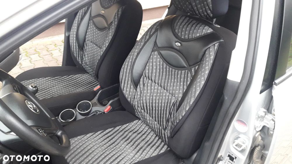 Toyota Verso 1.6 5-Sitzer - 26