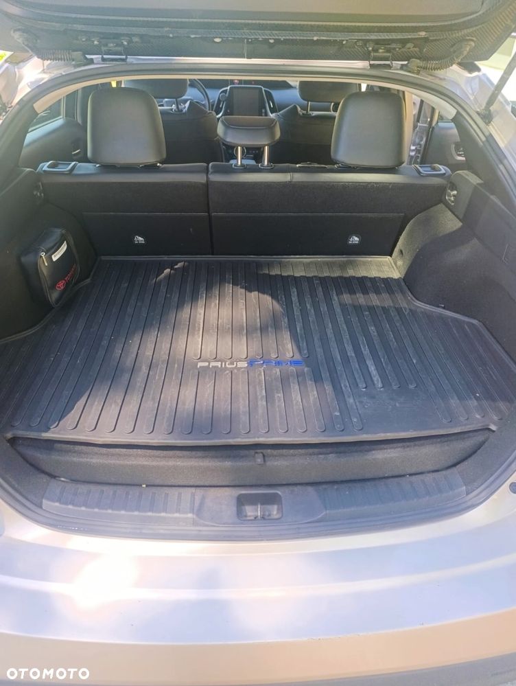 Toyota Prius Hybrid Comfort - 14