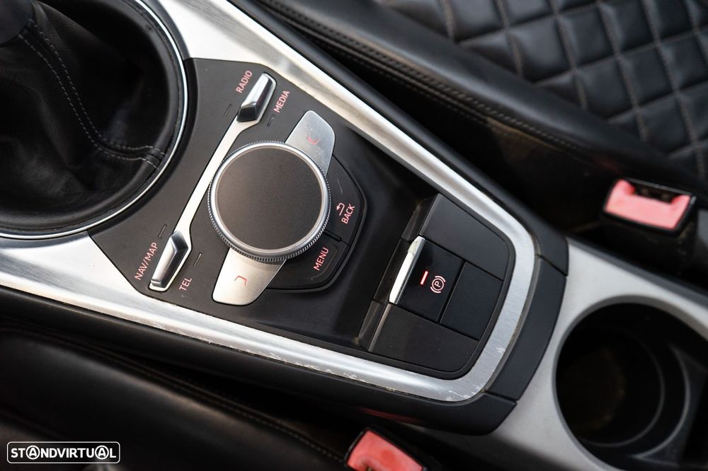 Audi TT Coupé 2.0 TDI S-line - 33