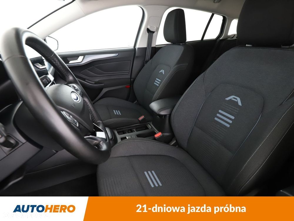 Ford Focus - 11