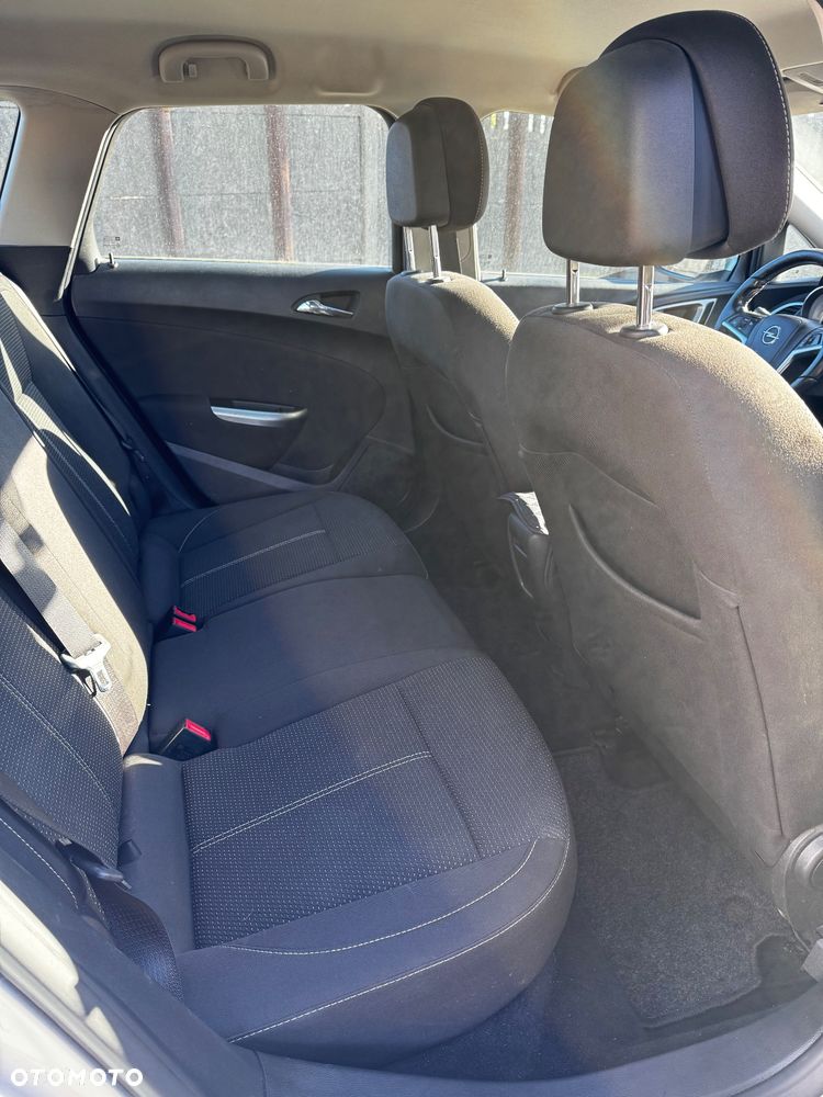 Opel Astra 2.0 CDTI Exklusiv - 7