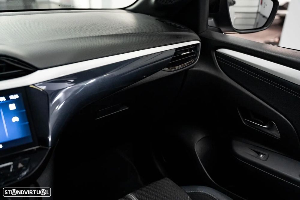Opel Corsa 1.2 T Hybrid EdCT - 19