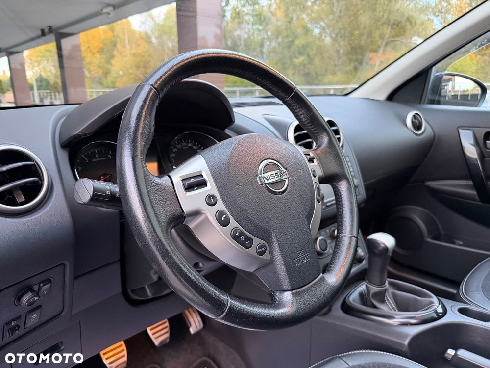 Nissan Qashqai 1.6 360 - 29
