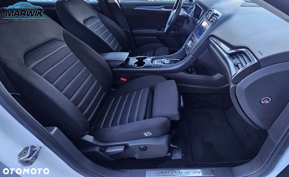 Ford Mondeo - 35