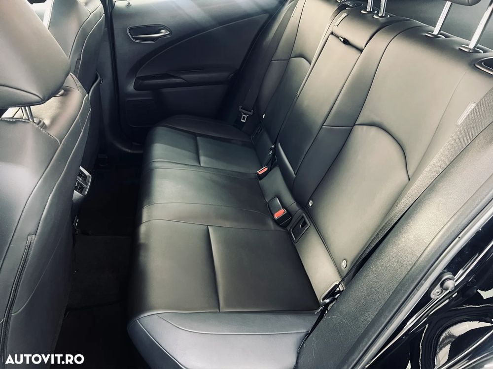 Lexus UX 250h Executive Line - 16