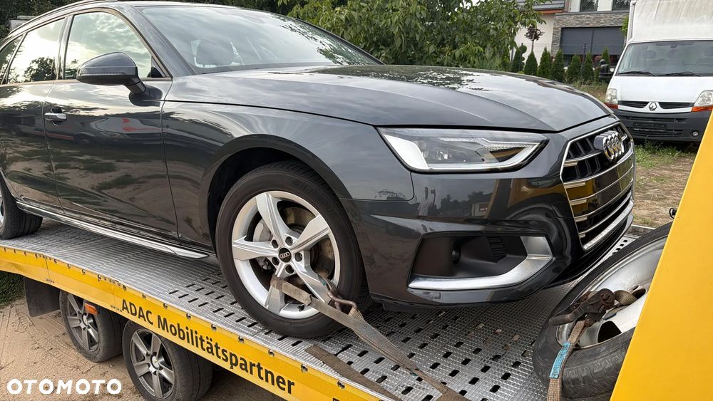 Audi A4 Avant 40 TFSI S tronic - 1