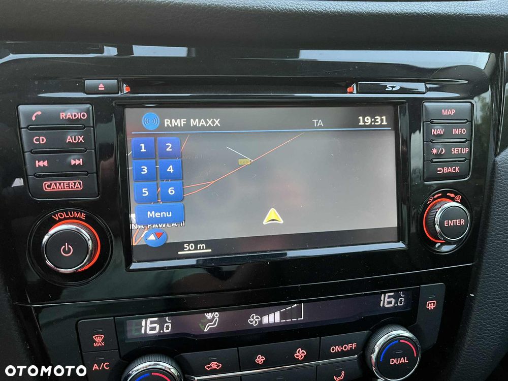 Nissan Qashqai 1.2 DIG-T N-Connecta EU6 - 9