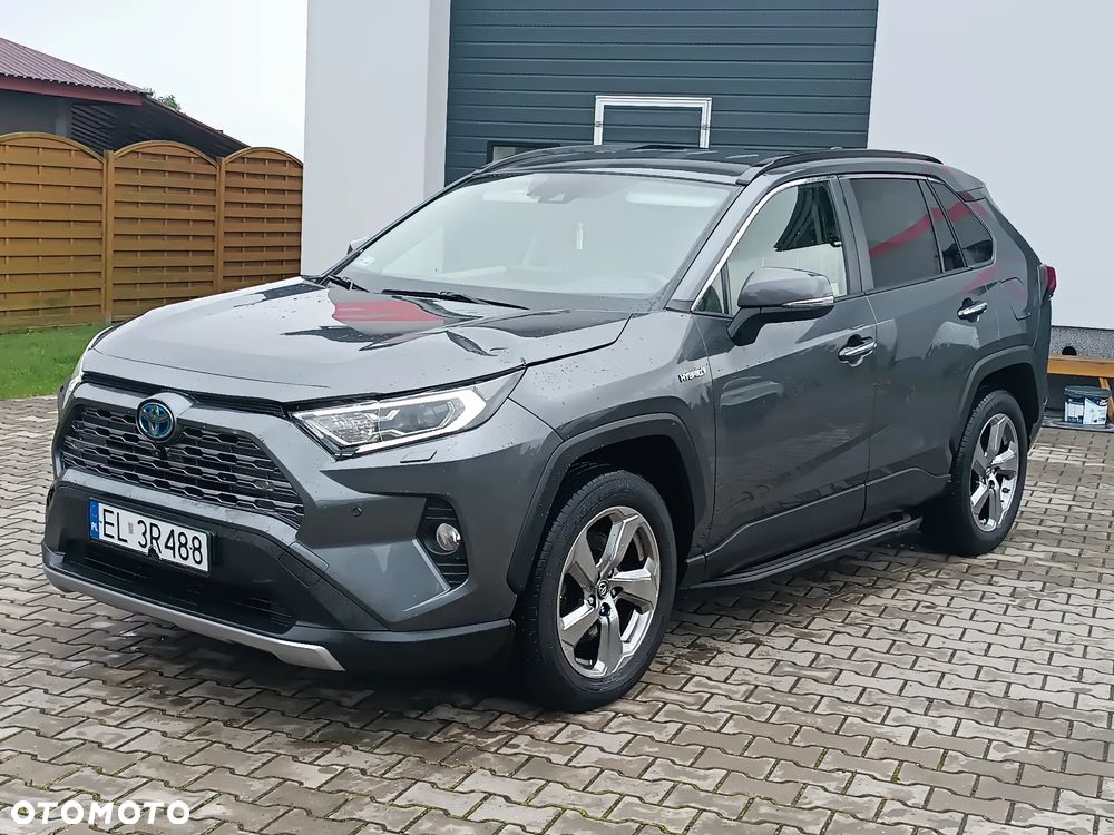 Toyota RAV4 - 1