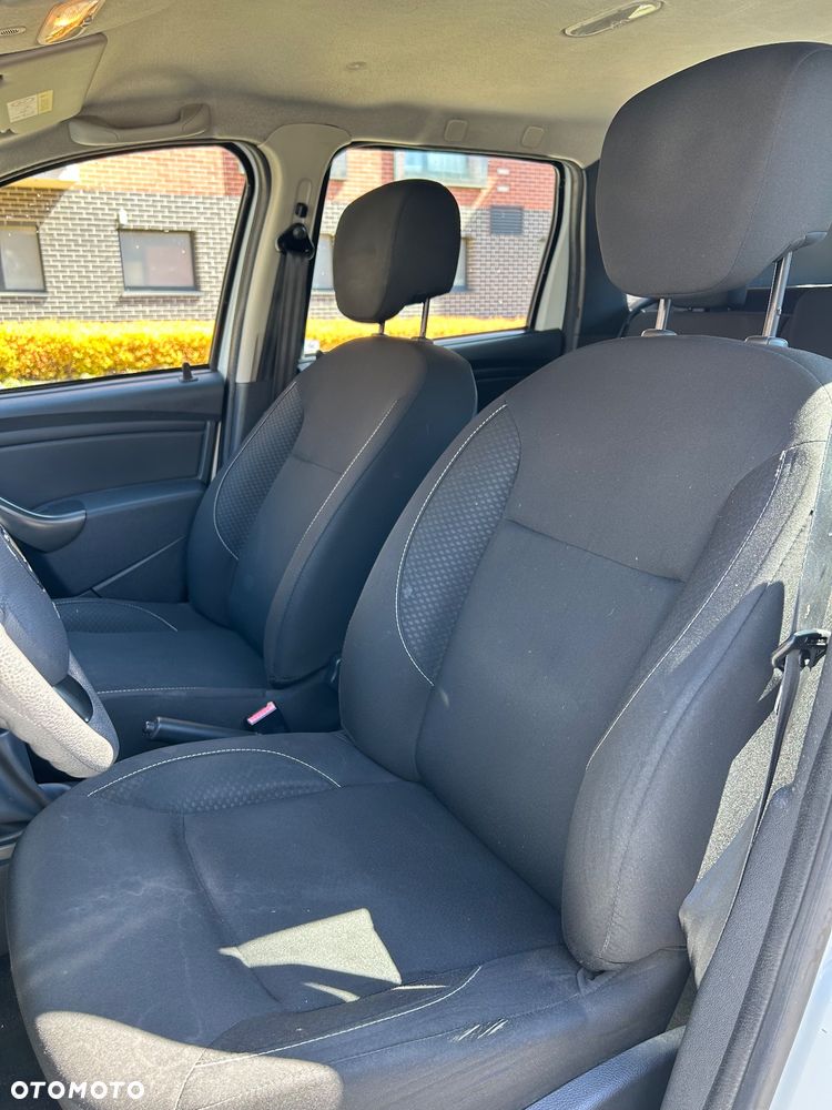 Dacia Duster 1.6 SCe Access S&S - 17