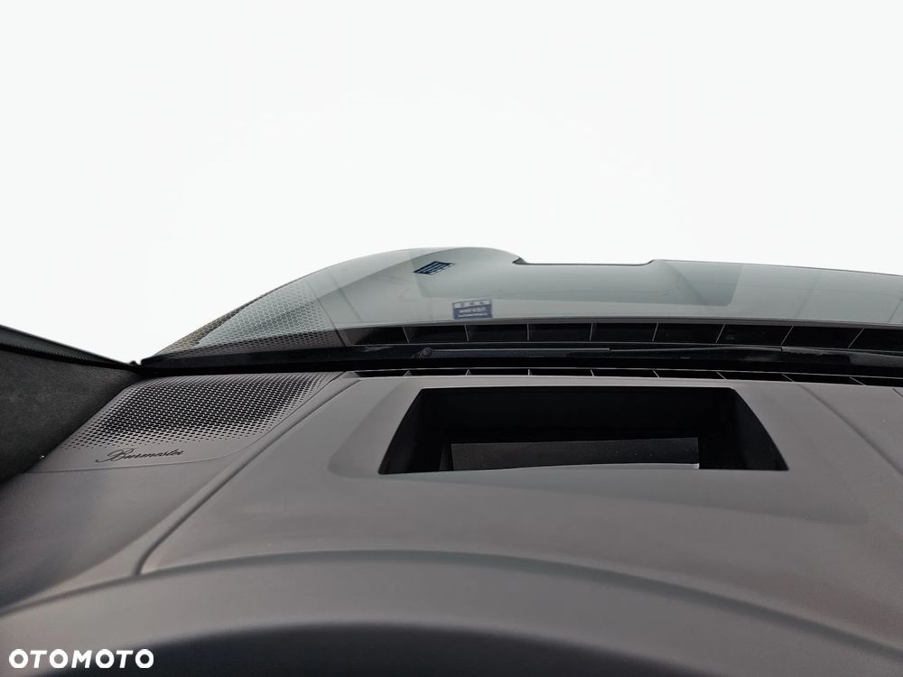 Porsche Cayenne Standard - 35