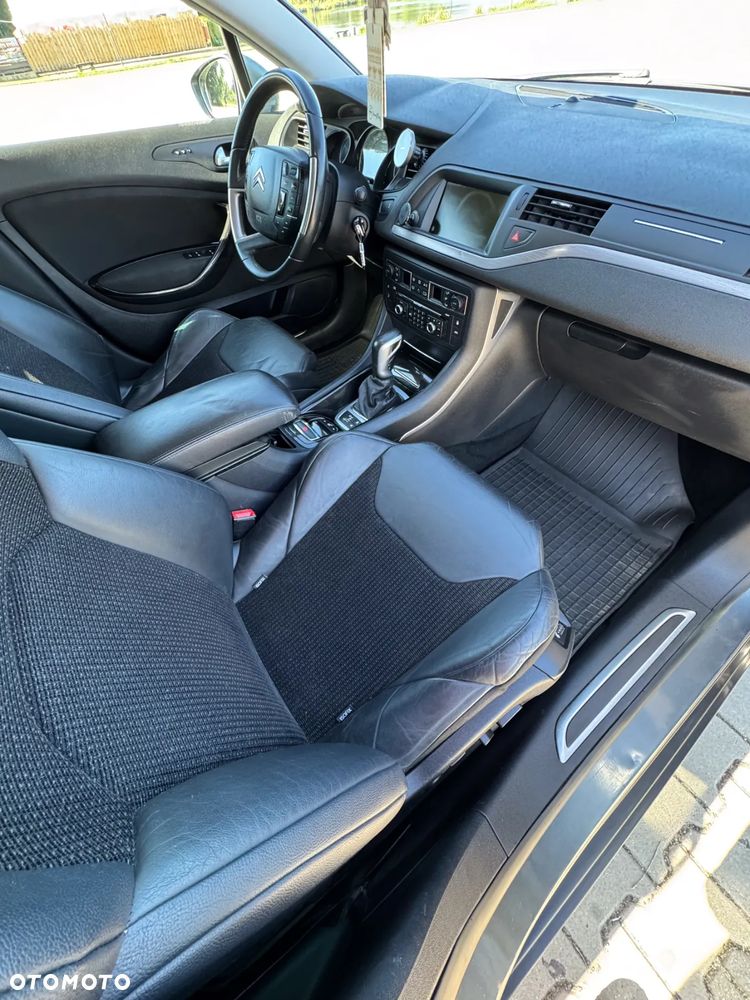 Citroën C5 Tourer V6 HDi 205 Biturbo FAP Exclusive - 33