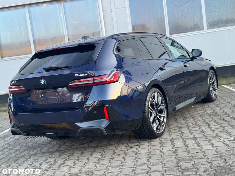 BMW Seria 5 540d xDrive - 15