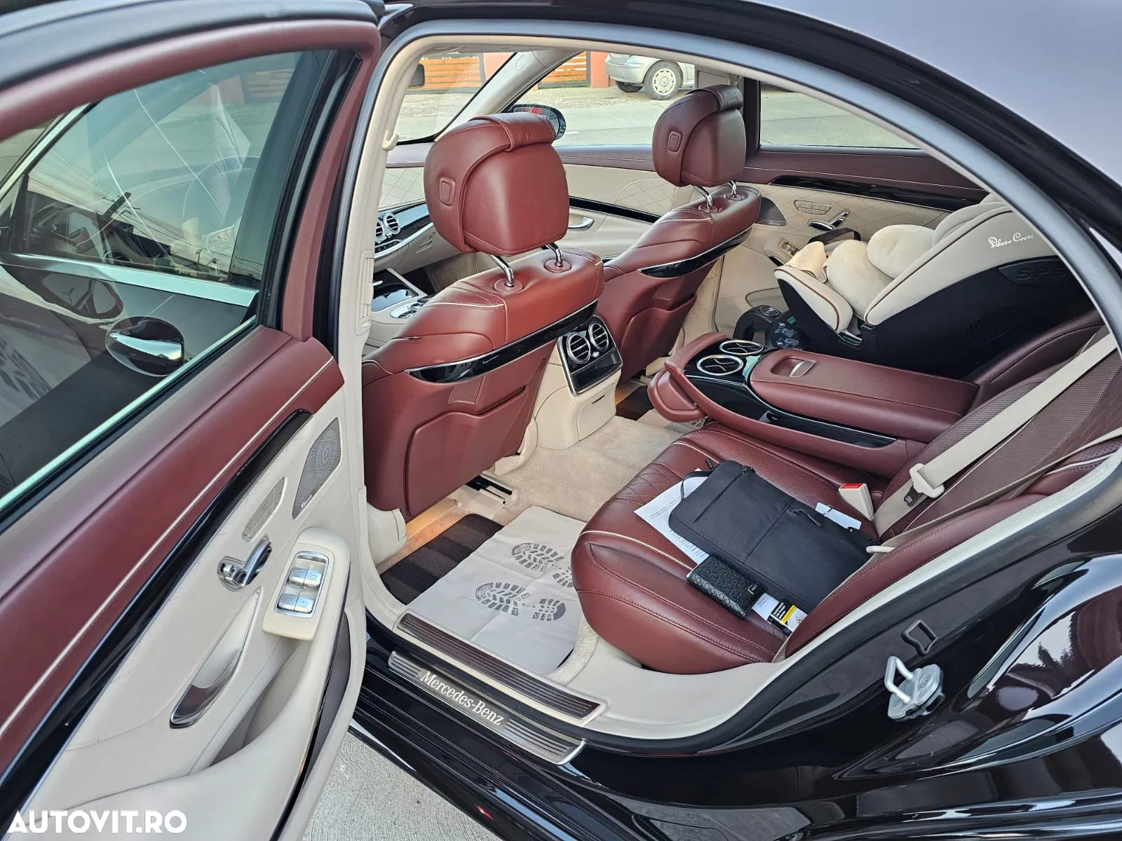 Mercedes-Benz S 560 L 4Matic 9G-TRONIC - 17