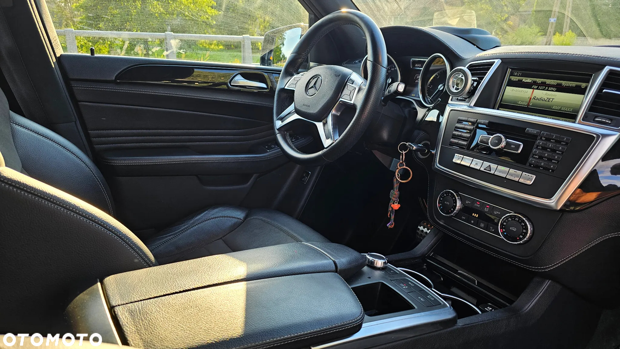 Mercedes-Benz ML 350 BlueTec 4-Matic - 24