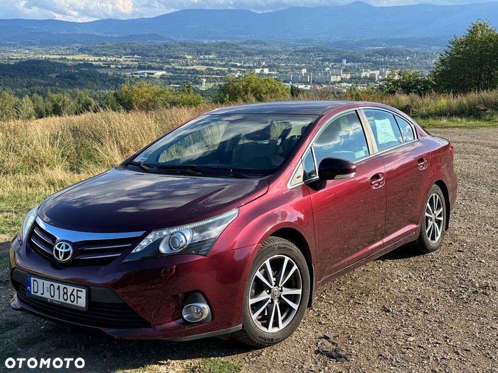 Toyota Avensis 1.8 Premium MS - 1