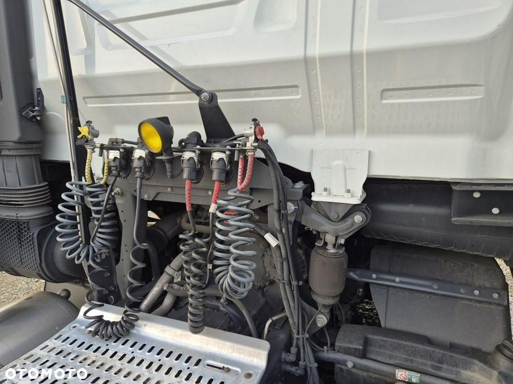 Iveco As 440 - 16