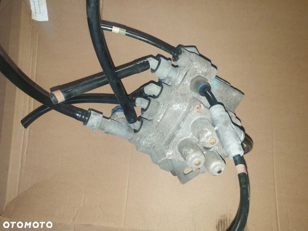 ZAWÓR CZTERODROŻNY MIDLUM DCI  WABCO 5010260496 - 2