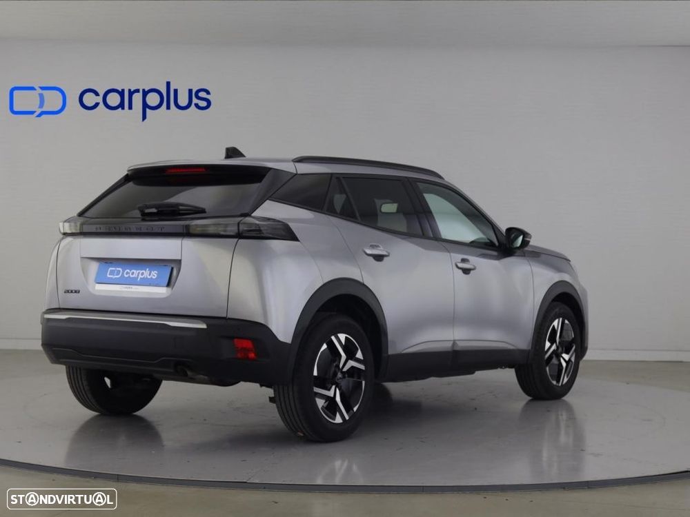 Peugeot 2008 1.2 PureTech Allure — fotografia 7