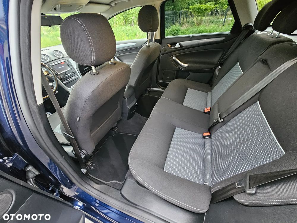 Ford Mondeo - 14