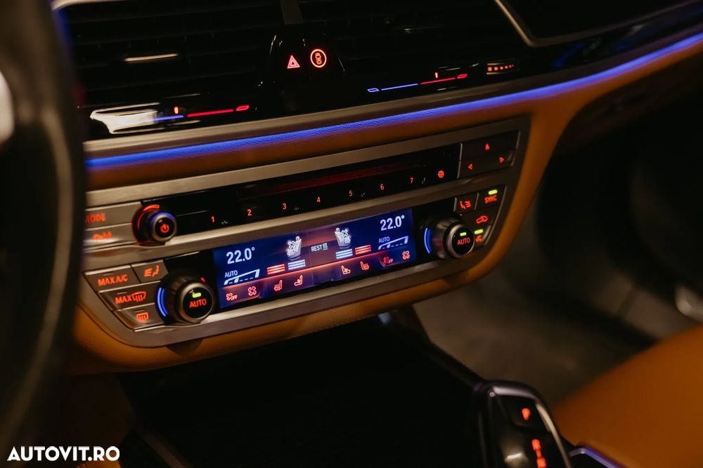 BMW Seria 7 750d xDrive - 21