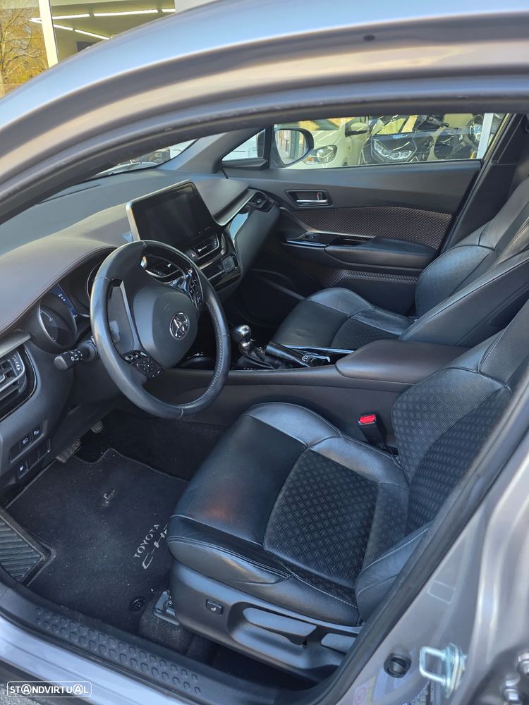 Toyota C-HR 1.8 HSD Exclusive+P.Luxury - 2
