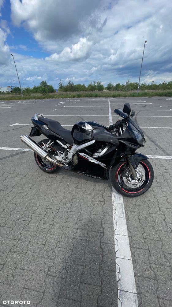 Honda CBR - 1